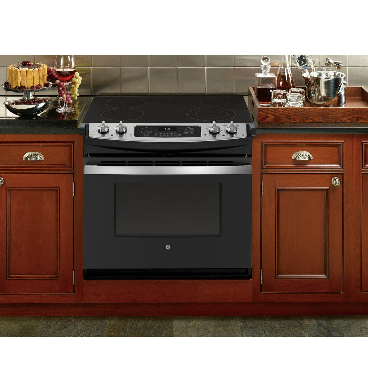 GE JD630STSS 30" Drop-In Electric Range 4.4 Cu. Ft. – Stainless Steel