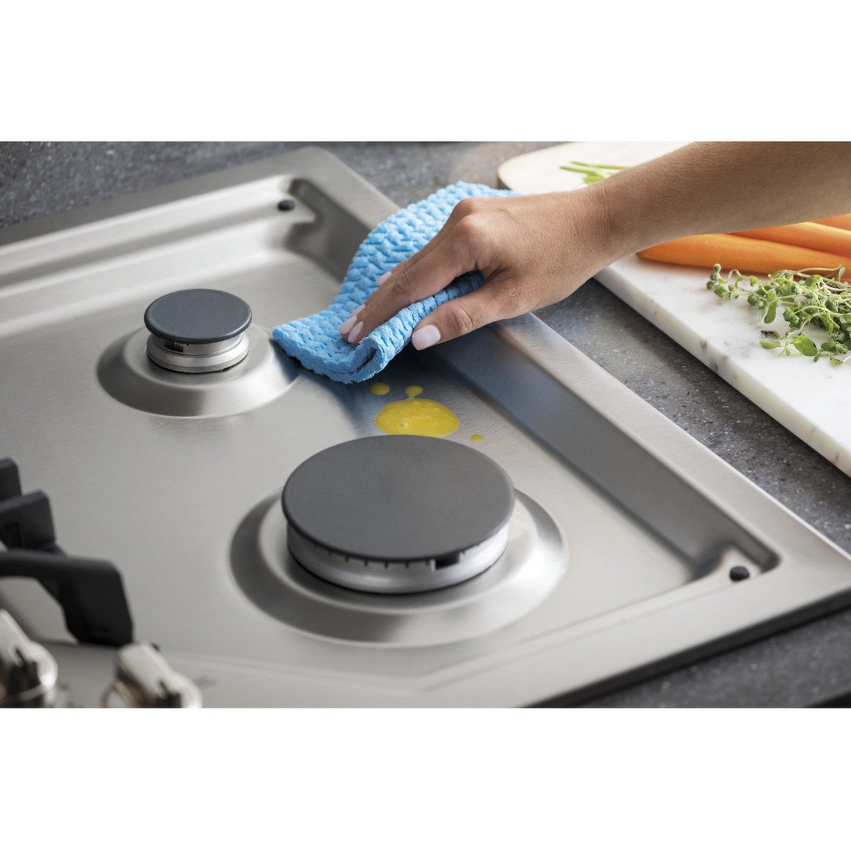 GE Profile PGP9030SLSS 30" Built-In Tri-Ring Gas Cooktop with 5 Burners
