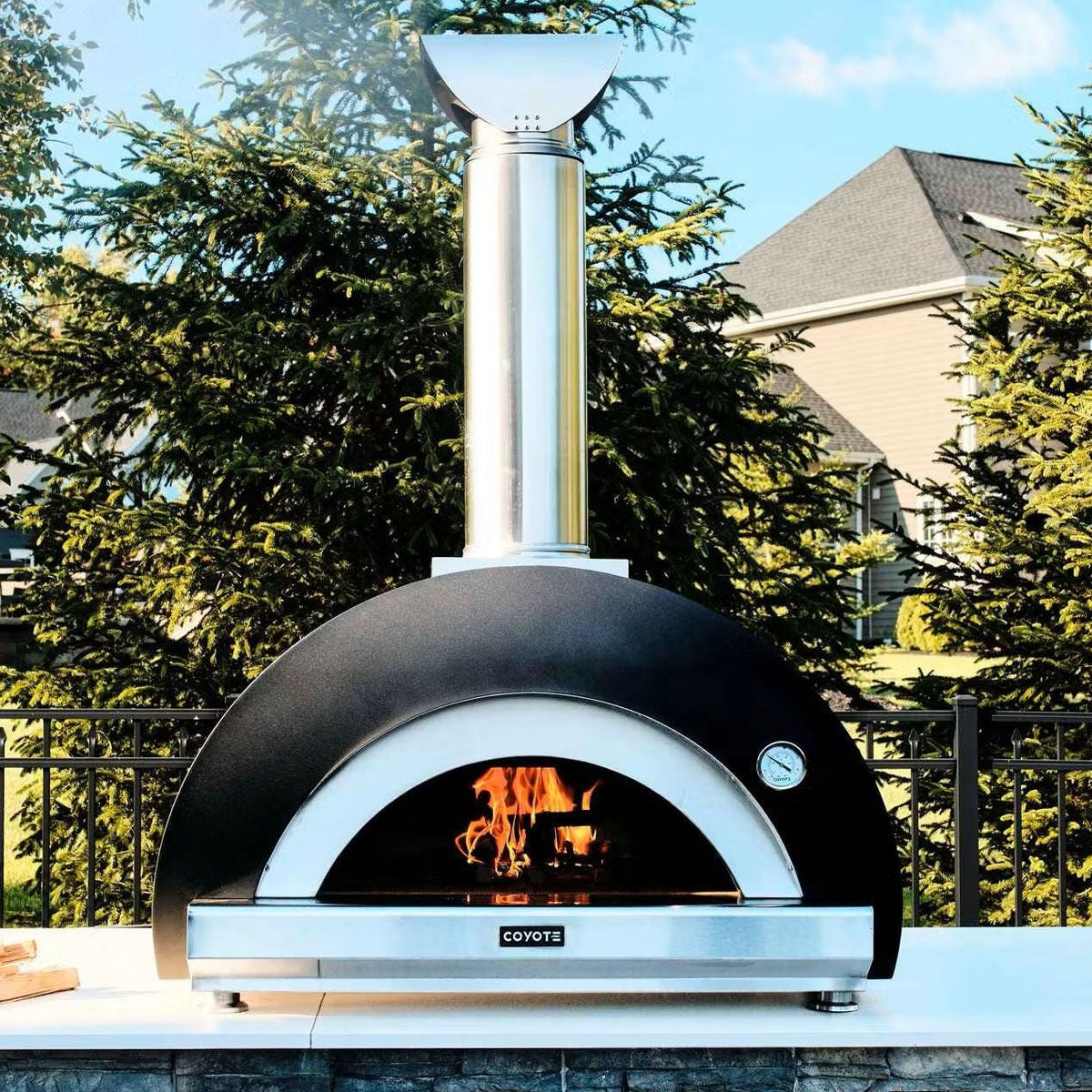 Coyote Outdoor Ovens