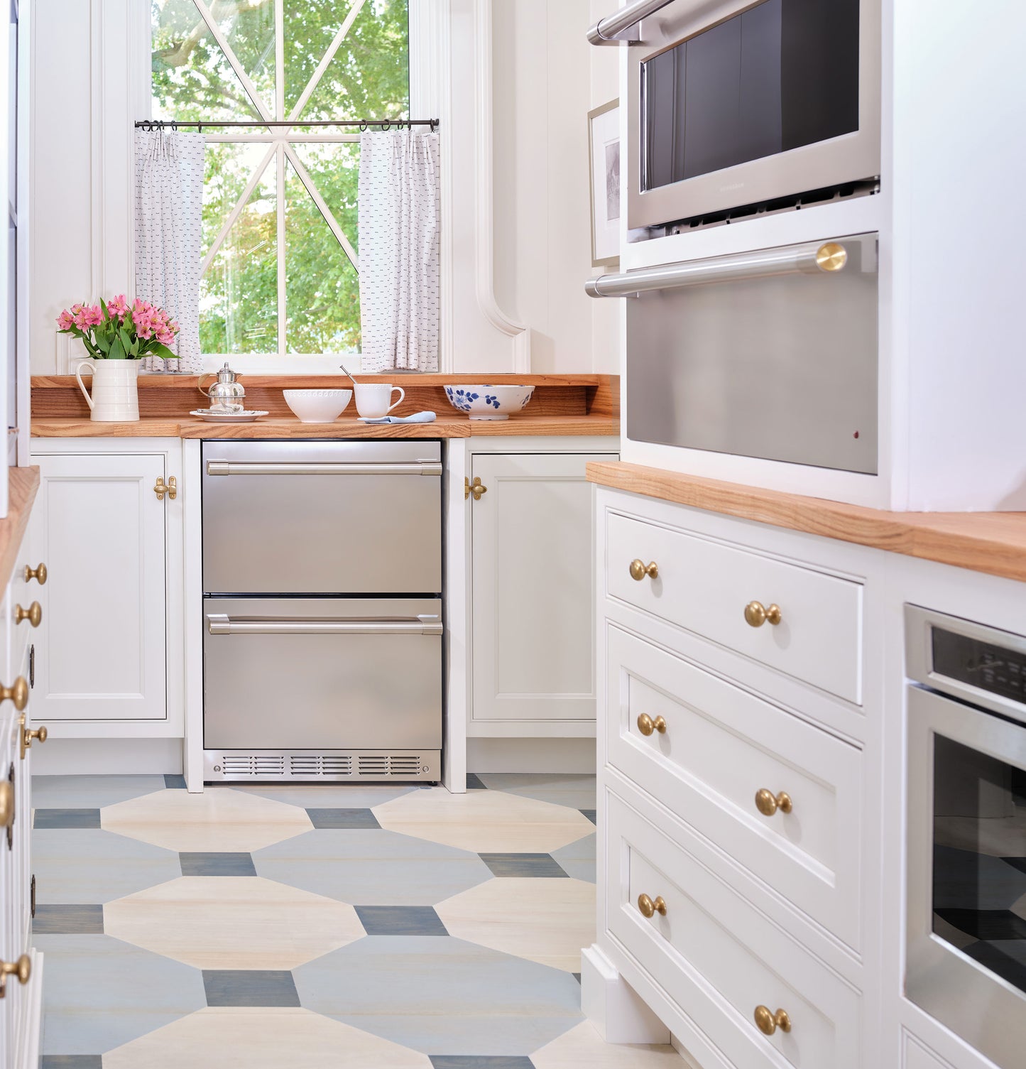 Monogram ZIDS240NSS 24" Built-In Double Drawer Refrigerator