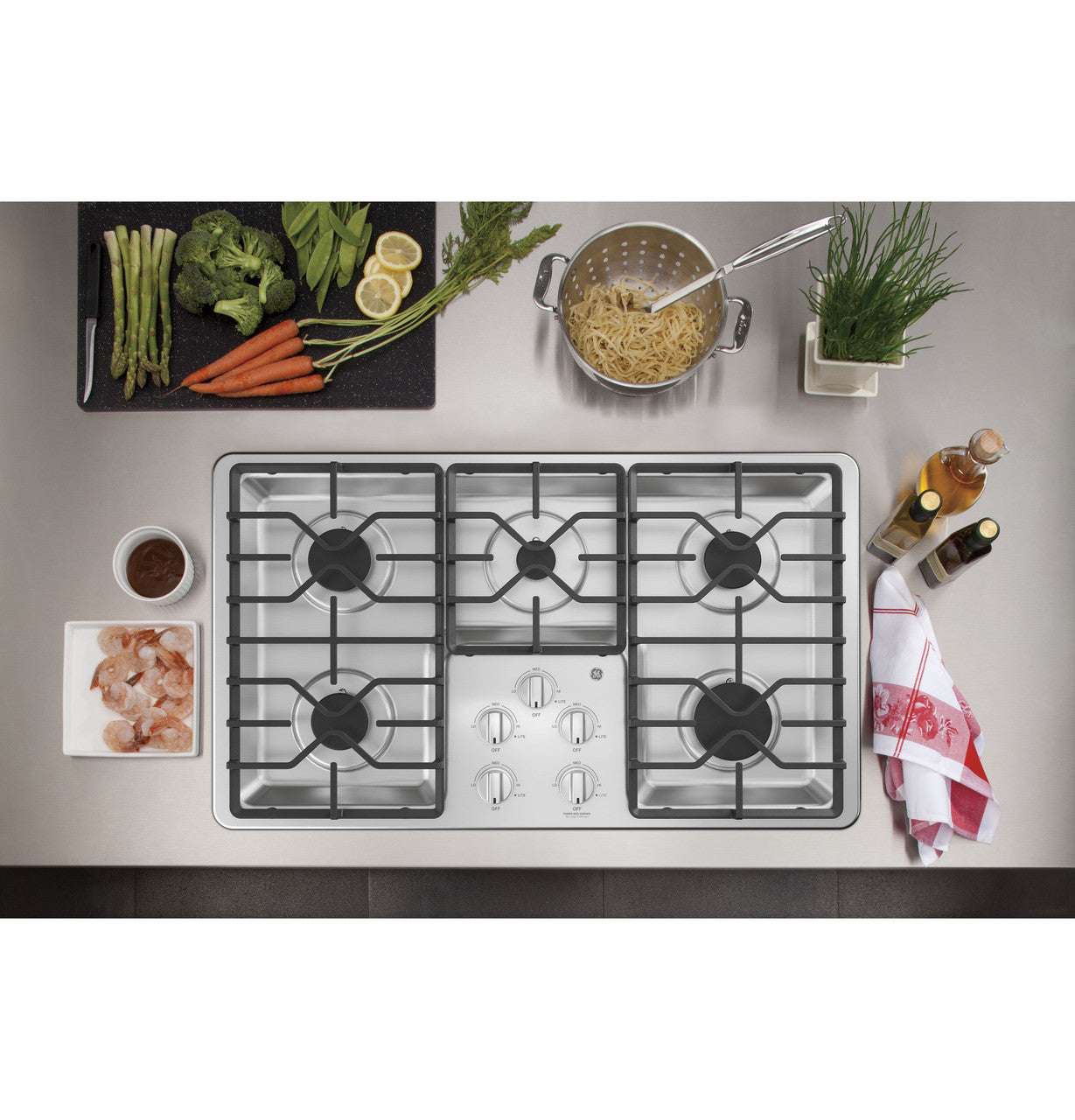 GE JGP3036SLSS 36" Built-In Gas Cooktop – Stainless Steel