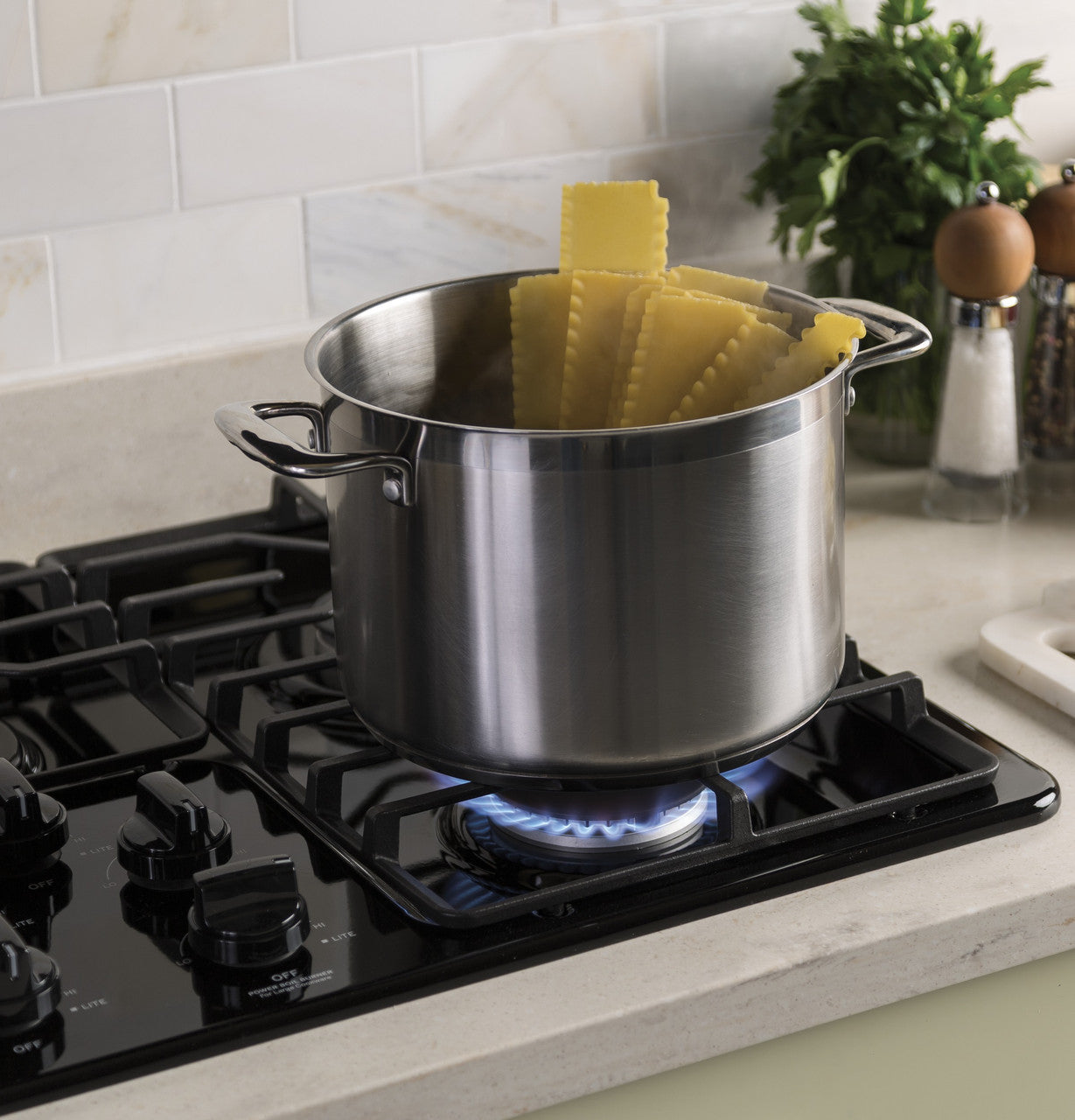 GE JGP3036DLBB 36" Built-In Gas Cooktop – Black