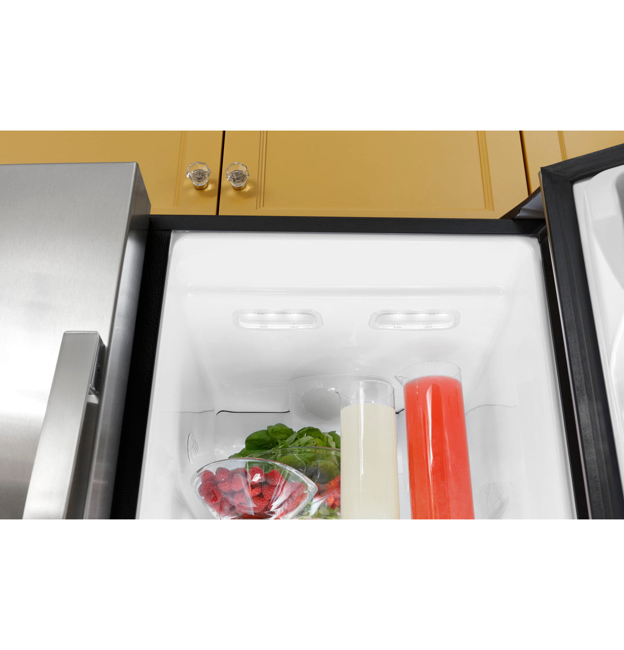 GE GSS23GYPFS 33" Side-by-Side Refrigerator with External Dispenser - Stainless Steel