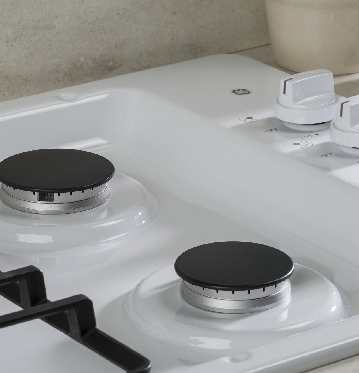 GE JGP3030DLWW 30" Built-In Gas Cooktop – White