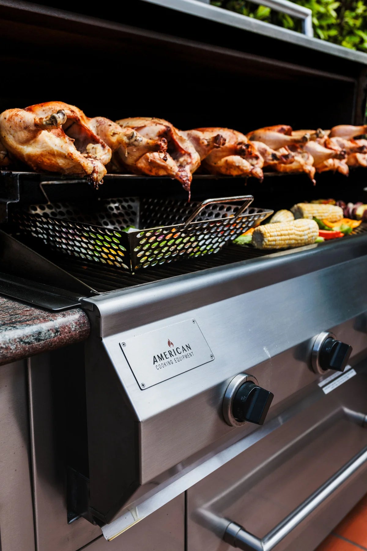 American Cooking Equipment THREE ONE SIX 316L 42" Marine-Grade 8-Burner Grill with Mobile Foundation
