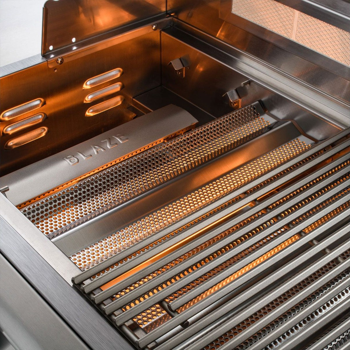 Blaze BLZ-4LTE3 32" Premium LTE+ 4-Burner Built-In Gas Grill