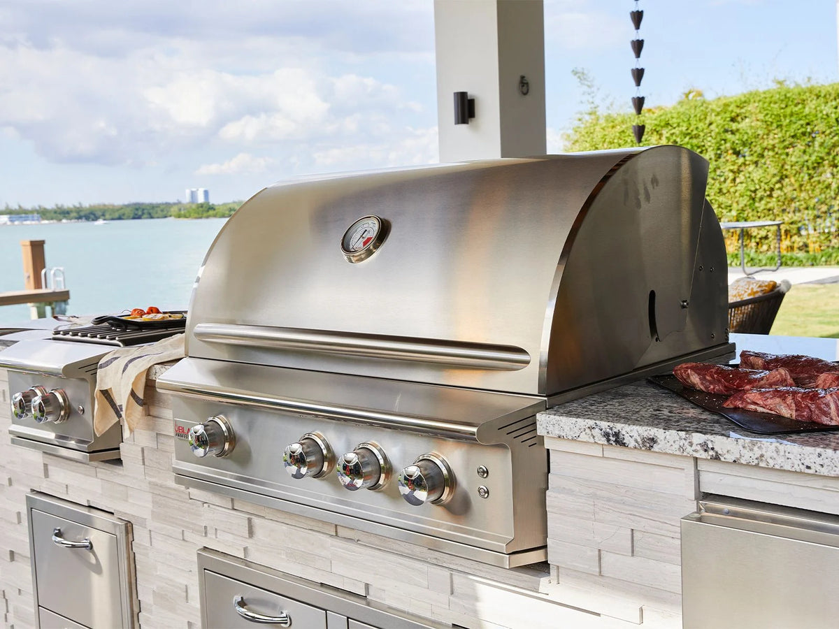 Blaze BLZ-3PRO 34" Professional LUX 3-Burner Built-In Gas Grill