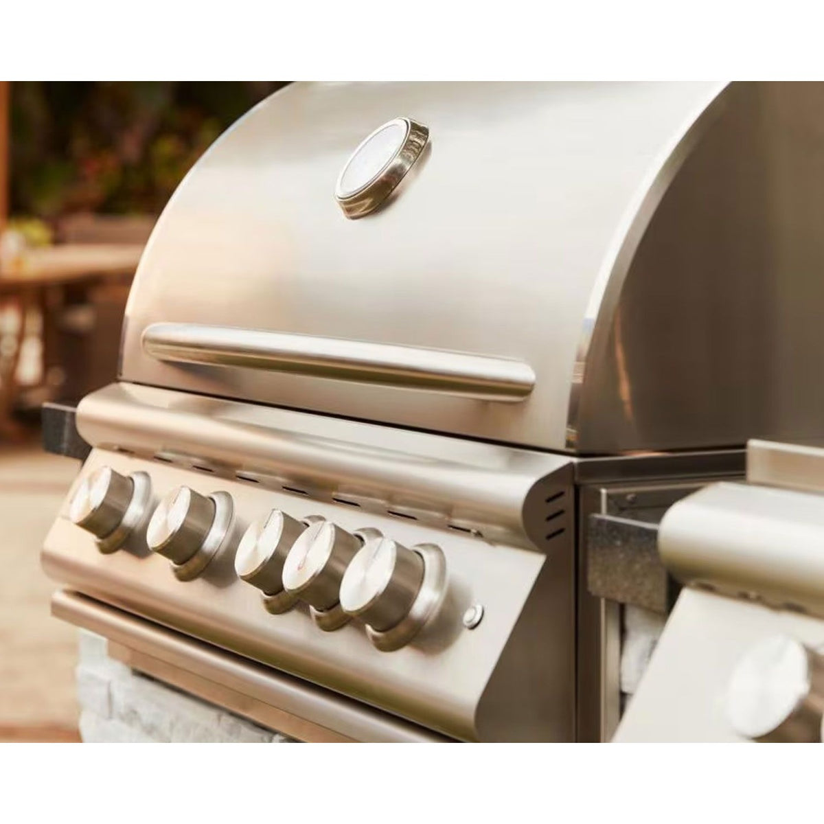 Blaze BLZ-4LTE3 32" Premium LTE+ 4-Burner Built-In Gas Grill