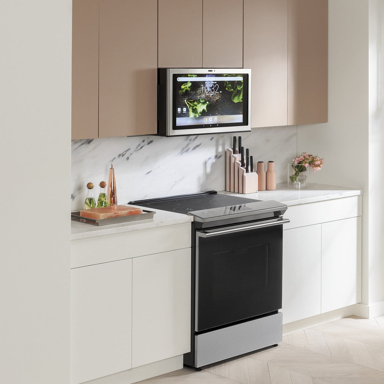 Cafe CHS90XM2NS5 30" Smart Slide-In Induction and Convection Range