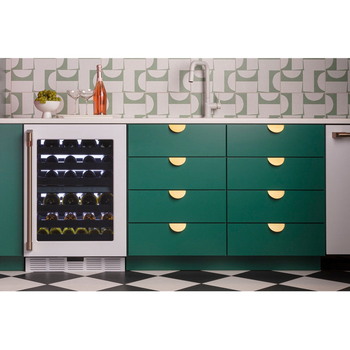 Café CCP06DP4PW2 24″ Dual-Zone Smart Wine Center