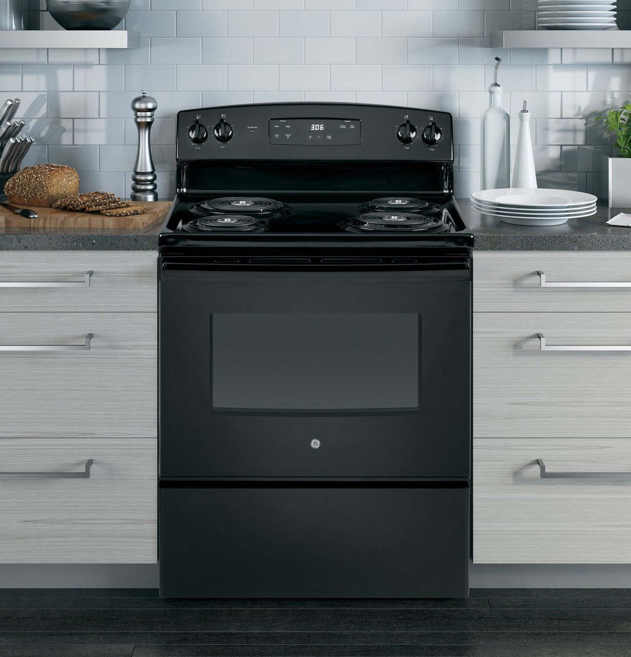 GE JBS360DMBB 30" ENERGY STAR® Free-Standing Electric Range – Black