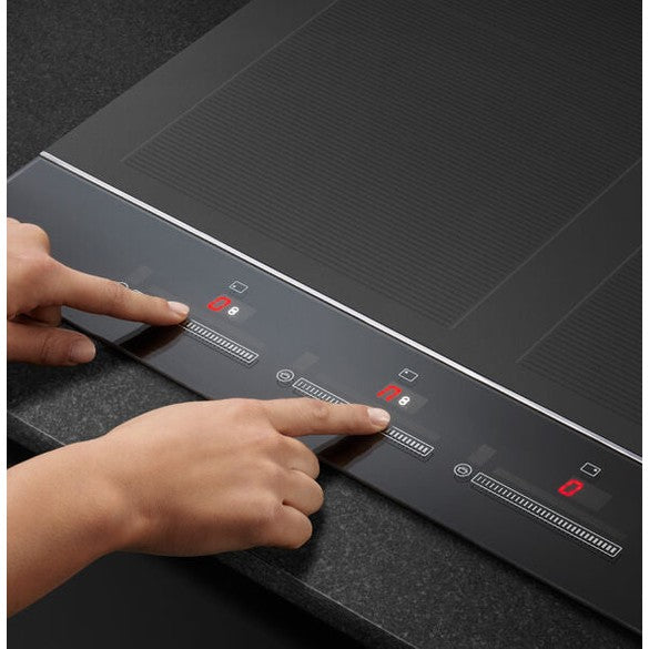 Fisher & Paykel CI244DTB4 24" Series 7 4-Zone Induction Cooktop