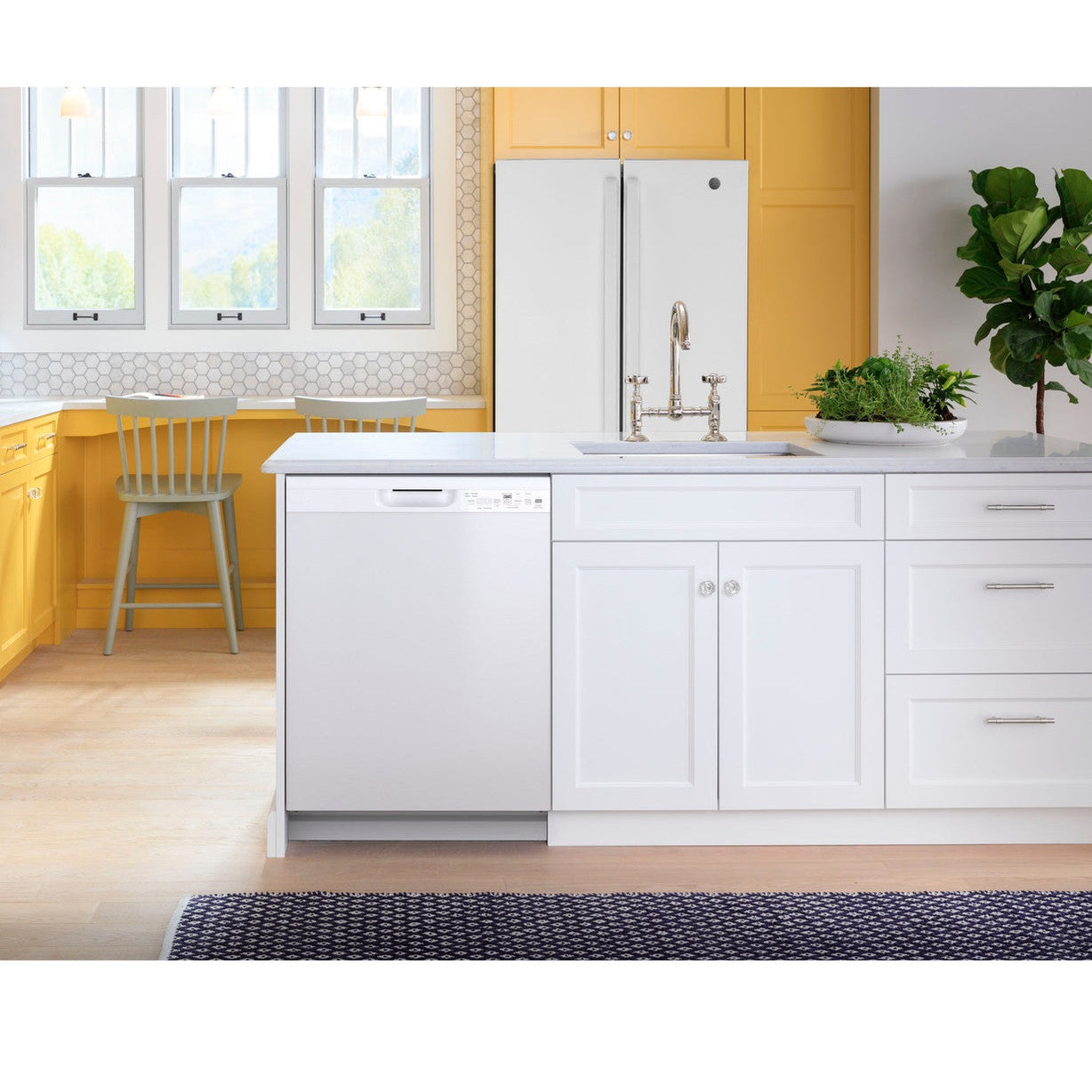 GE ENERGY STAR GDF550PGRWW 24" Built-In Dishwasher with Dry Boost & Sanitize Cycle – White