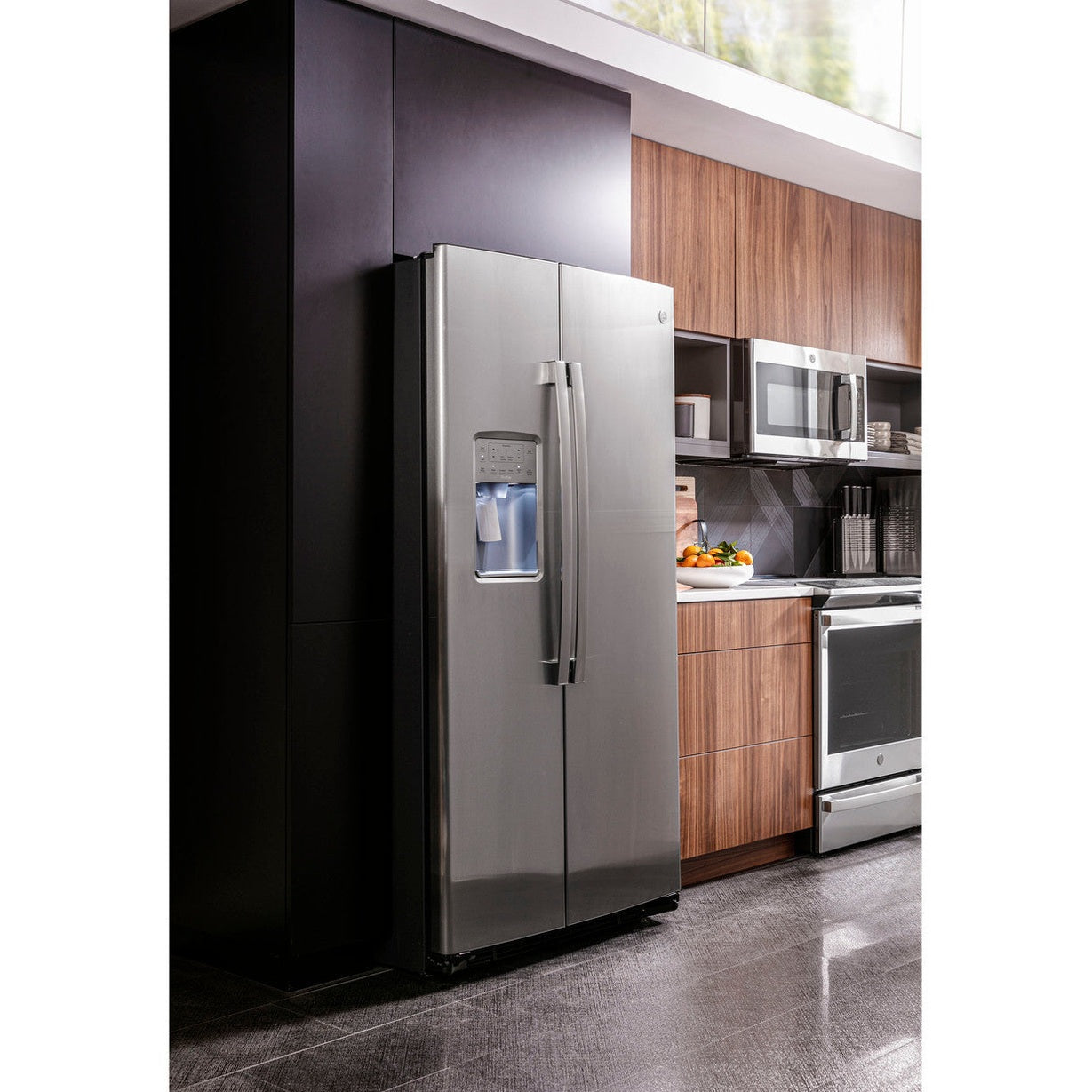 GE Profile PSE25KYHFS 36" 25.3 Cu. Ft. Side-by-Side Refrigerator