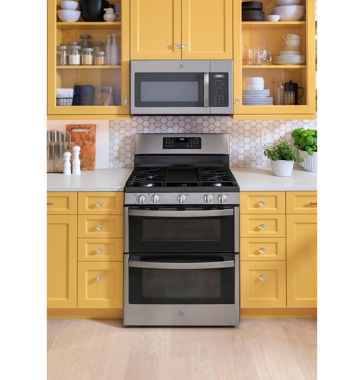 GE JGBS86SPSS 30" Free-Standing Gas Double Oven Convection Range – Stainless Steel